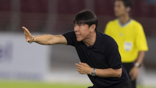 Chuyên gia Indonesia: 'HLV Shin Tae-yong chưa có thành tích gì'