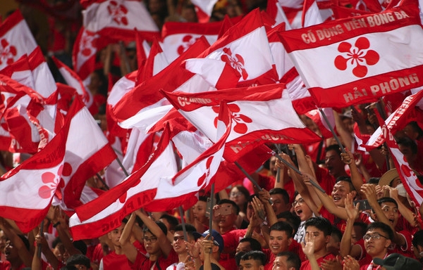 CLB Hải Phòng đề nghị Hà Nội FC tài trợ vé vào sân Hàng Đẫy