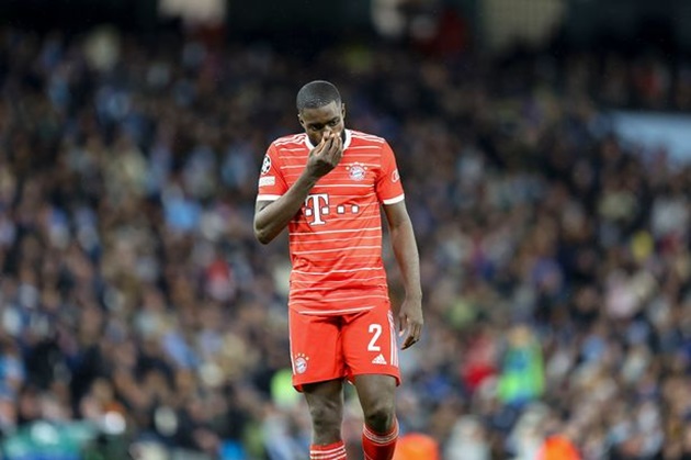 Tội đồ Bayern Munich bị xúc phạm chủng tộc