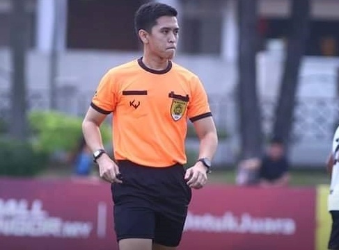 VFF mời 2 trọng tài Malaysia thổi vòng 7 V.League