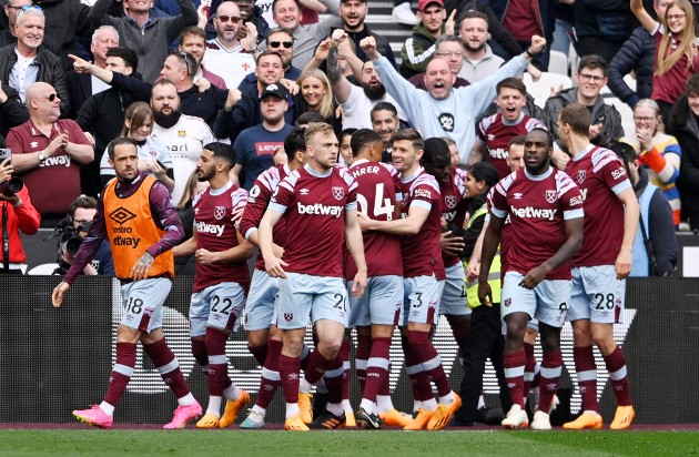 TRỰC TIẾP West Ham 2-2 Arsenal (KT): Saka tội đồ