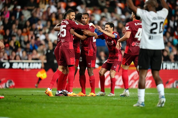 Ảnh bài viết Sevilla thắng rộng cửa trụ hạng trước trận tiếp đón MU