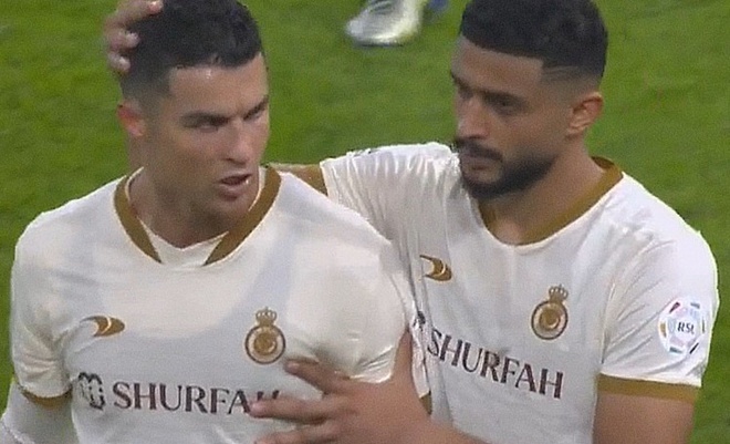 Những lần Ronaldo nóng nảy ở Al Nassr