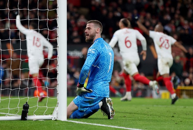 Đấu Sevilla, Ten Hag có vũ khí bí mật