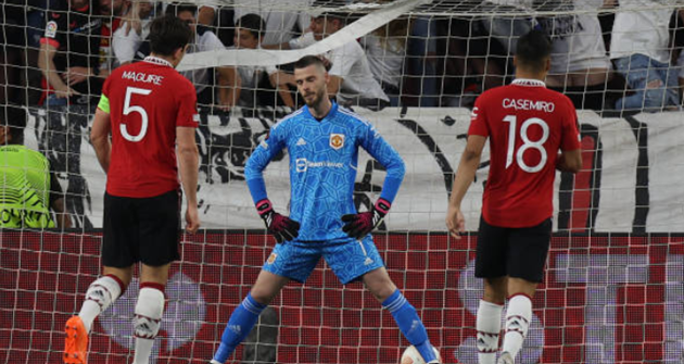 Hàng thủ thảm họa, Man Utd dừng bước ở Europa League