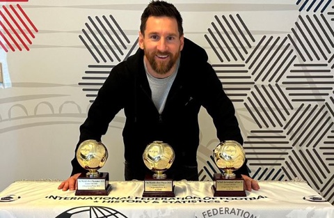Messi nhận giải Cầu thủ hay nhất thế giới