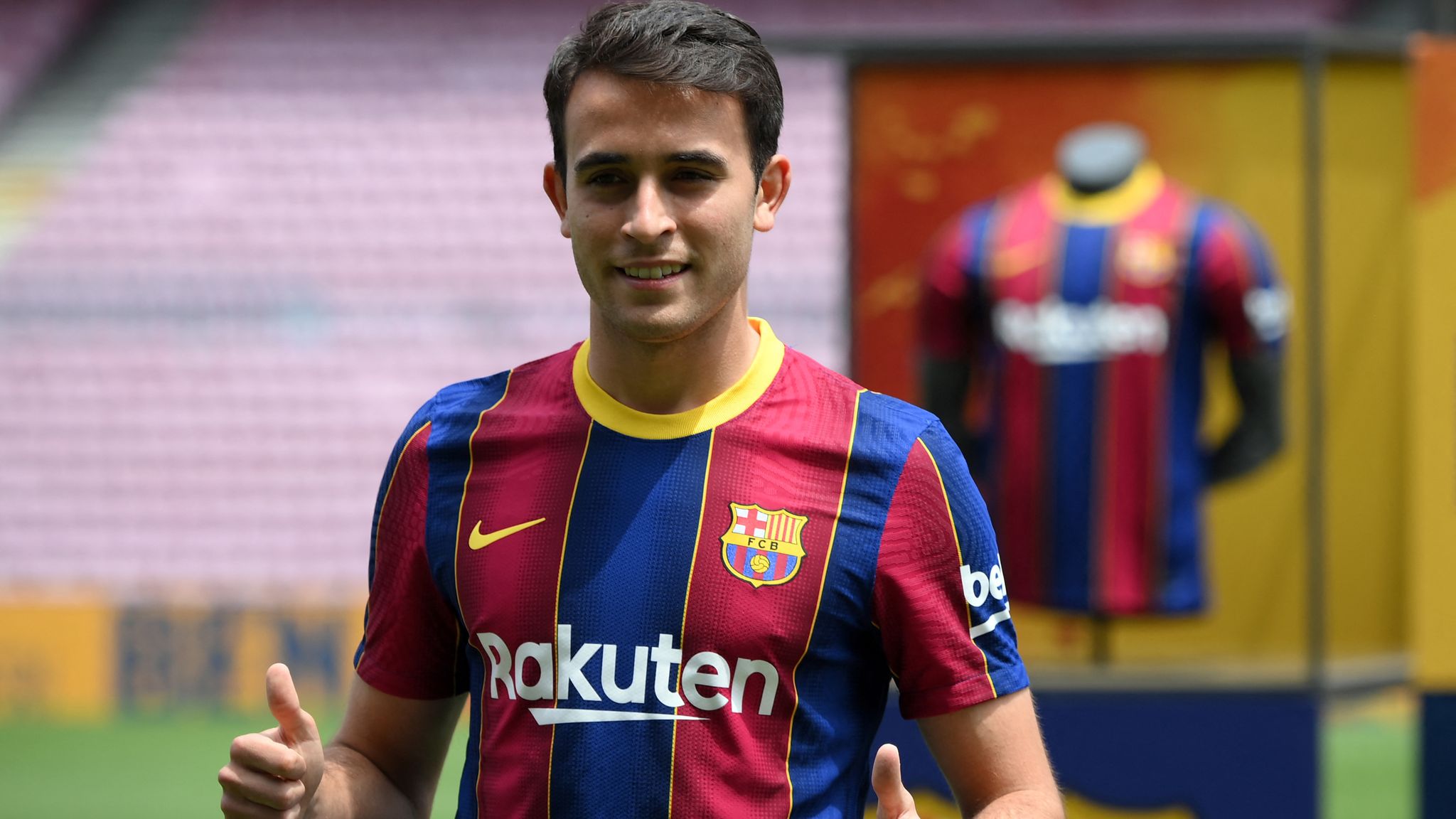 Arteta ủ mưu chiêu mộ hậu vệ Barcelona
