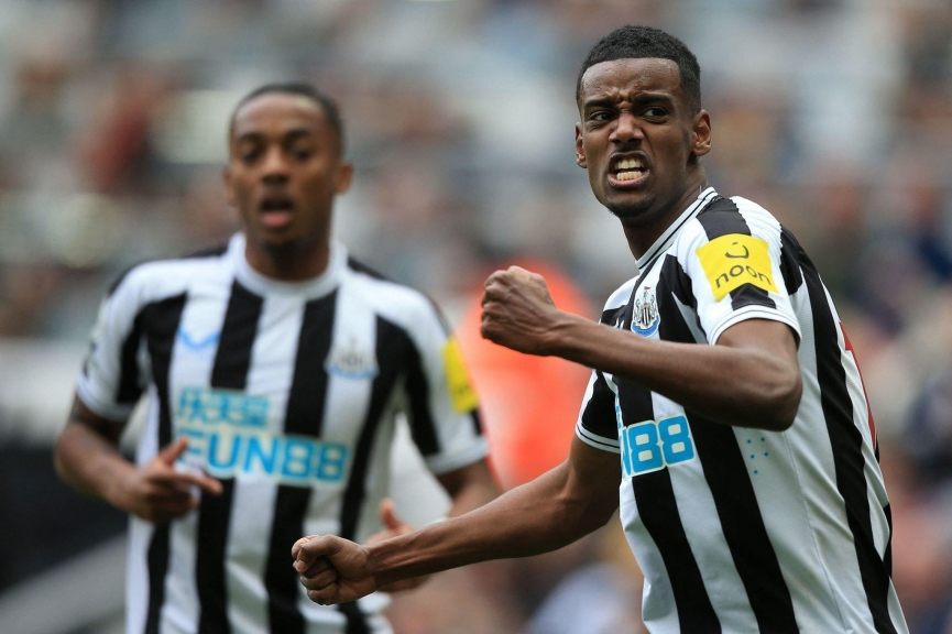 NUFC vs TOTTENHAM - Trận đấu điên rồ trong cuộc đua tranh top 4
