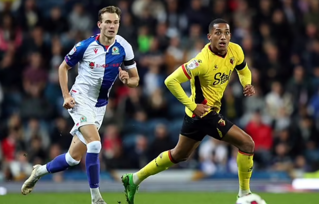 Brighton phá kỷ lục chuyển nhượng cho tiền đạo Watford