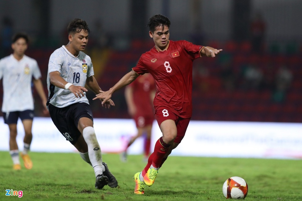 Khi lứa U20 đe dọa vị trí đàn anh ở U22 Việt Nam