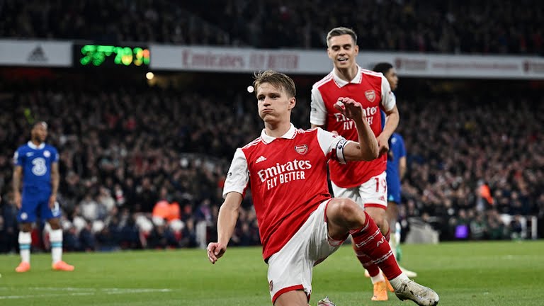 Ảnh bài viết Thần tốc nhấn chìm Chelsea, Arsenal trở lại ngôi đầu Premier League