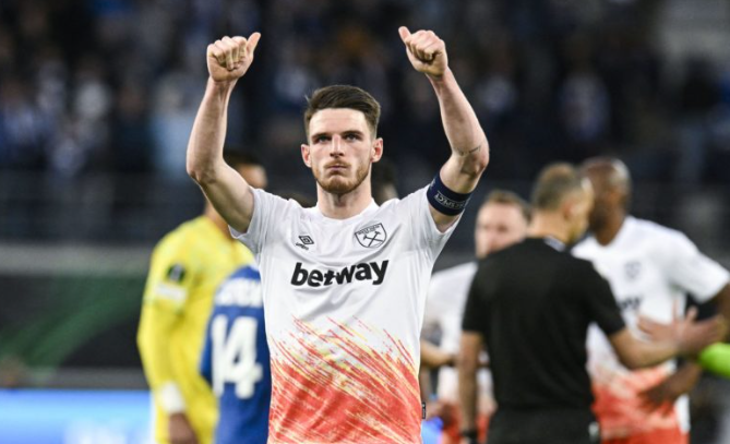 Thay Declan Rice, West Ham để mắt đến cựu tiền vệ Arsenal