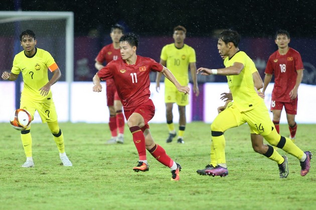 Chuyên gia quốc tế: U22 Việt Nam sợ Indonesia; Báo Malaysia mỉa mai Thanh Nhàn