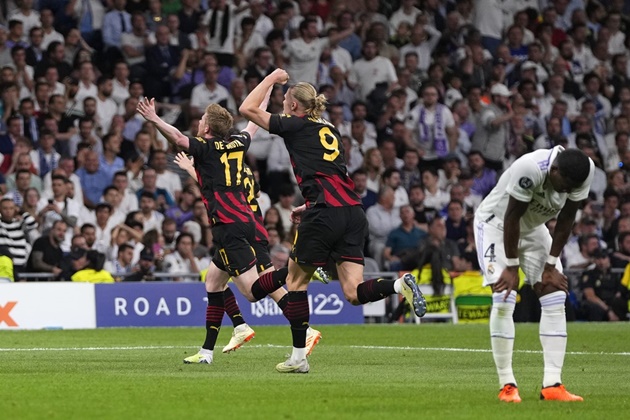 Ảnh bài viết De Bruyne lập siêu phẩm, Man City hòa nghẹt thở Real Madrid 