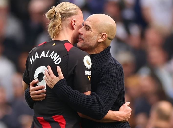 Tình thế ngược đời của Pep Guardiola tại Premier League