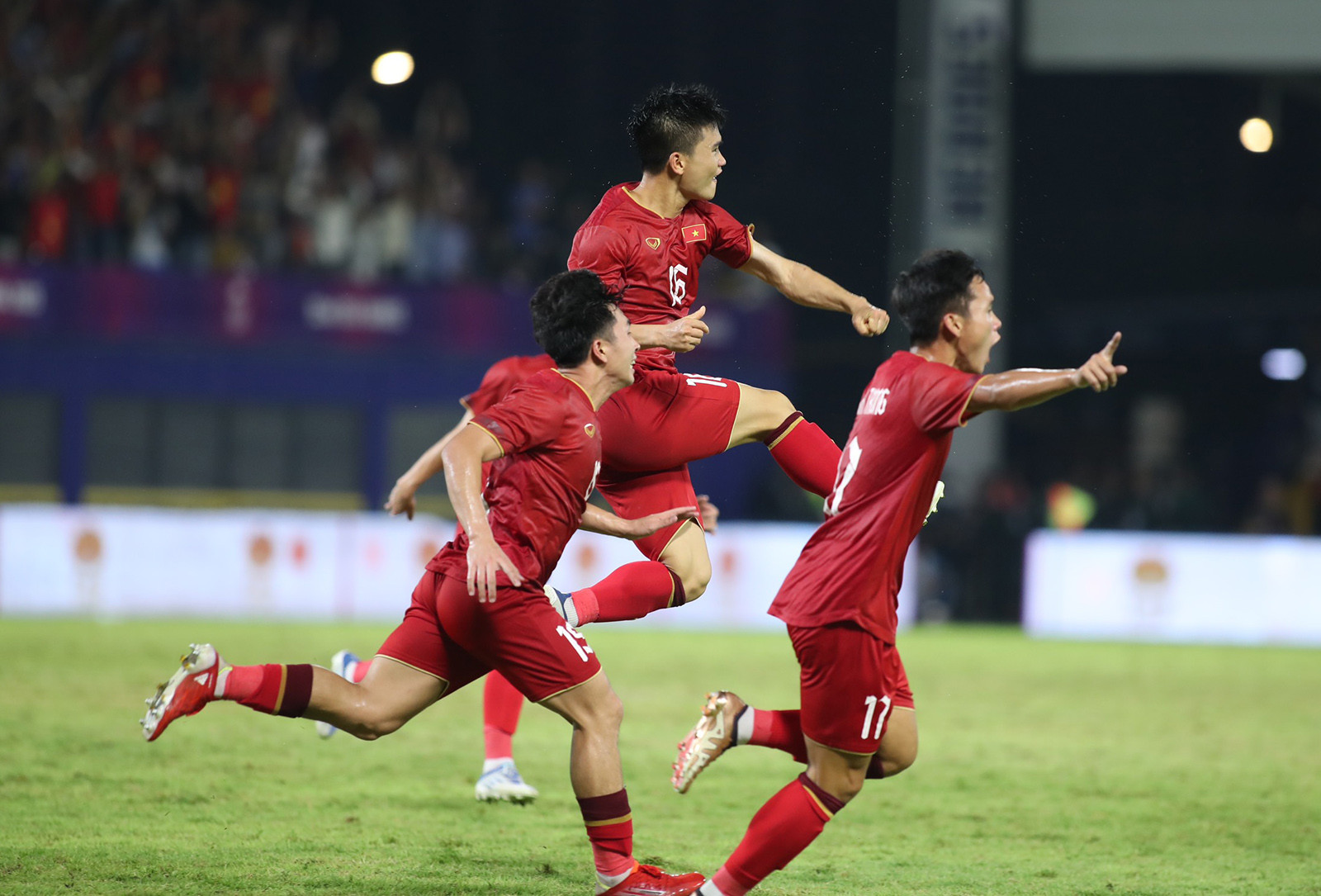 'U22 Indonesia sẽ lộ điểm yếu, U22 Việt Nam vào chung kết'