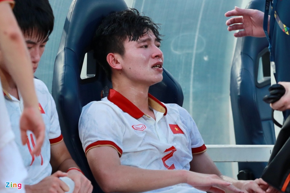 Hai mặt của U22 Việt Nam