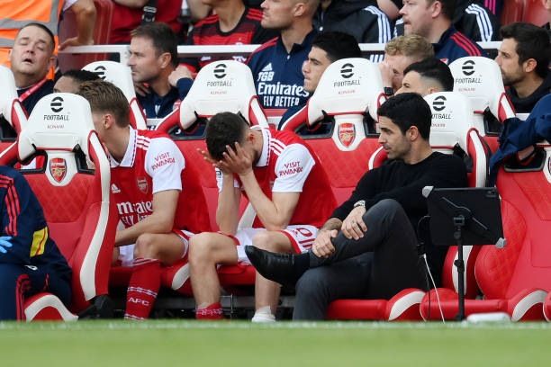 Địa chấn tại Emirates, Arsenal 'treo cờ trắng' đầu hàng Man City