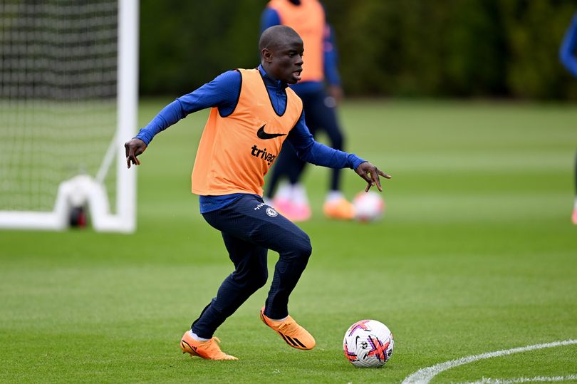 Đấu Man City, Chelsea vắng đến 8 trụ cột