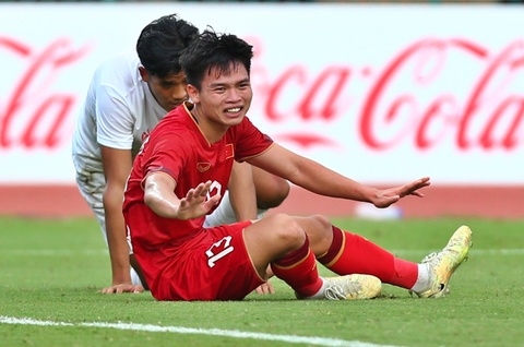 Hậu vệ U22 Việt Nam suýt lập hat-trick vào lưới Myanmar