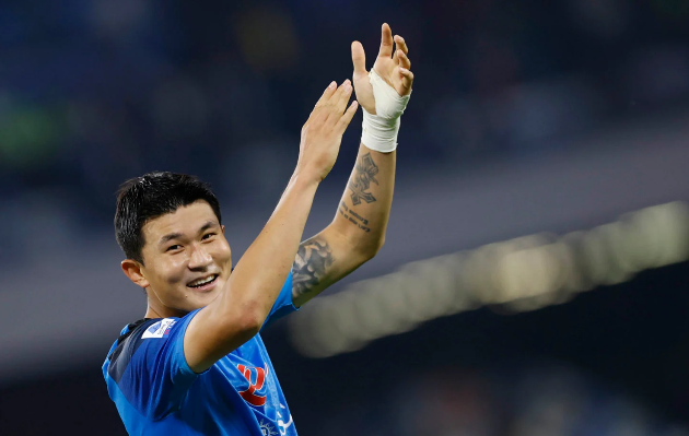 Sếp cũ Napoli ủng hộ M.U mua Van Dijk mới