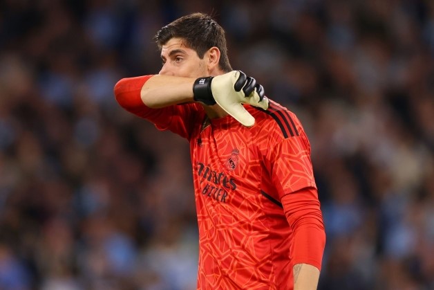 Courtois nén đau thi đấu trận bán kết lượt về