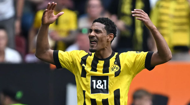 Dortmund cách ngôi vô địch Bundesliga 1 trận thắng