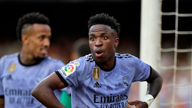 Vinicius không cùng Real ra sân sau vụ phân biệt chủng tộc