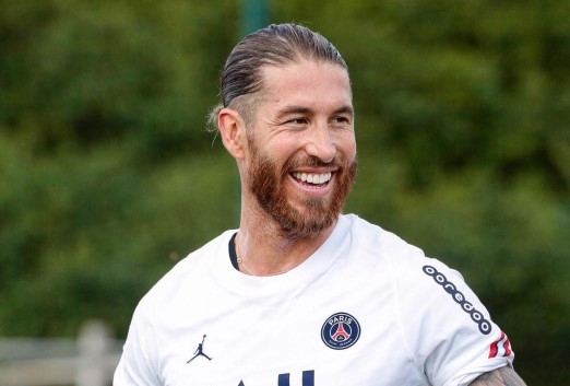 PSG muốn thưởng cho Ramos