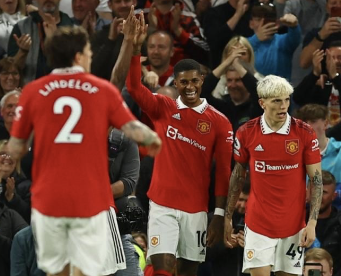 Ảnh bài viết 5 cầu thủ MU chơi nổi bật nhất mùa này