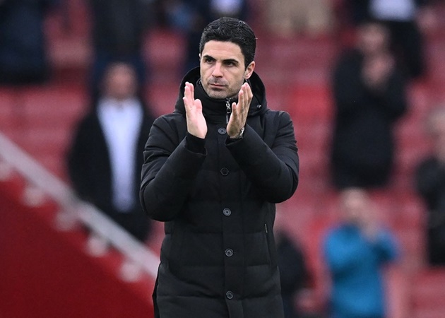 'Quay xe' chớp nhoáng, Arteta giúp Arsenal tiết kiệm hàng chục triệu