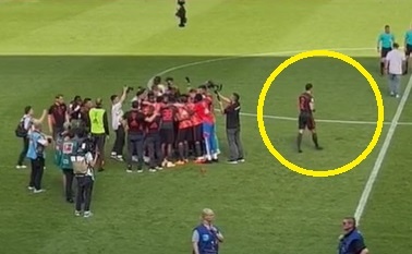 Phản ứng trái ngược của Goretzka trong ngày Bayern vô địch