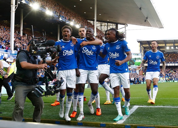 Ảnh bài viết Everton trụ hạng sau chiến thắng nghẹt thở