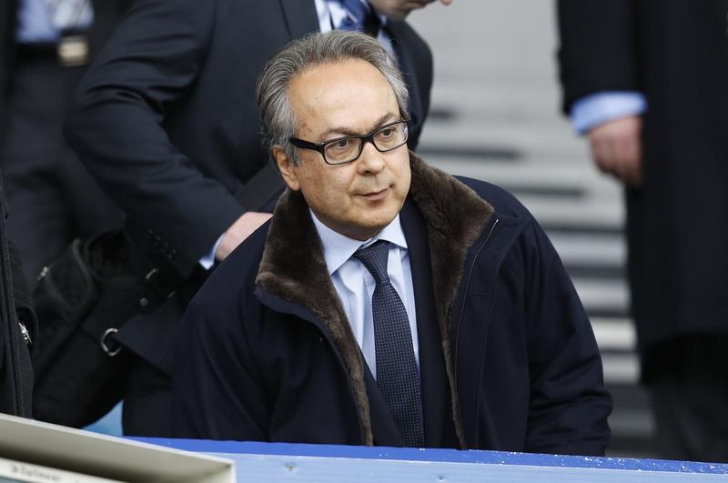 Chi tiêu liều lĩnh, Everton suýt trả giá đắt