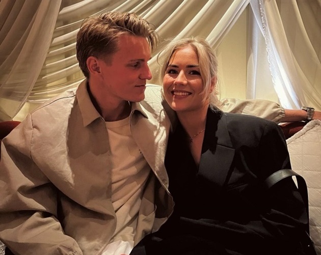 Ảnh bài viết Odegaard và Saka gây chú ý trong kỳ nghỉ