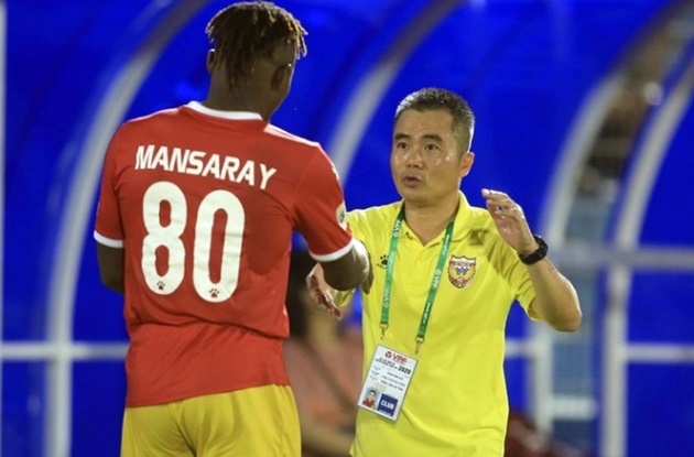 “Mourinho Việt Nam” và sứ mệnh trục vớt con tàu đắm