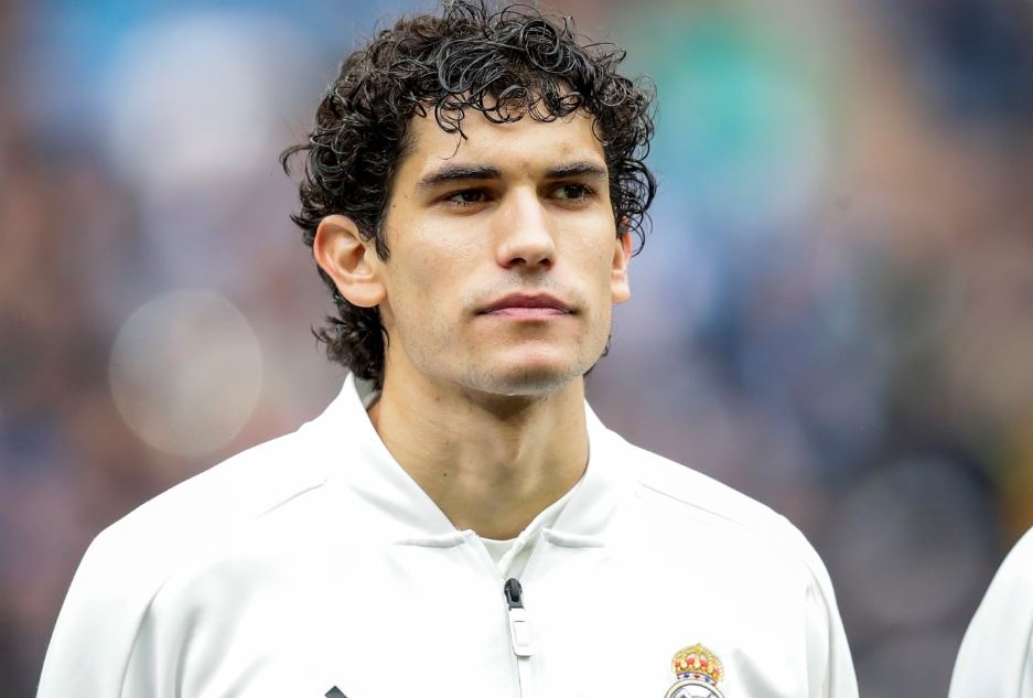 Real Madrid tìm cách loại bỏ cầu thủ thứ 5