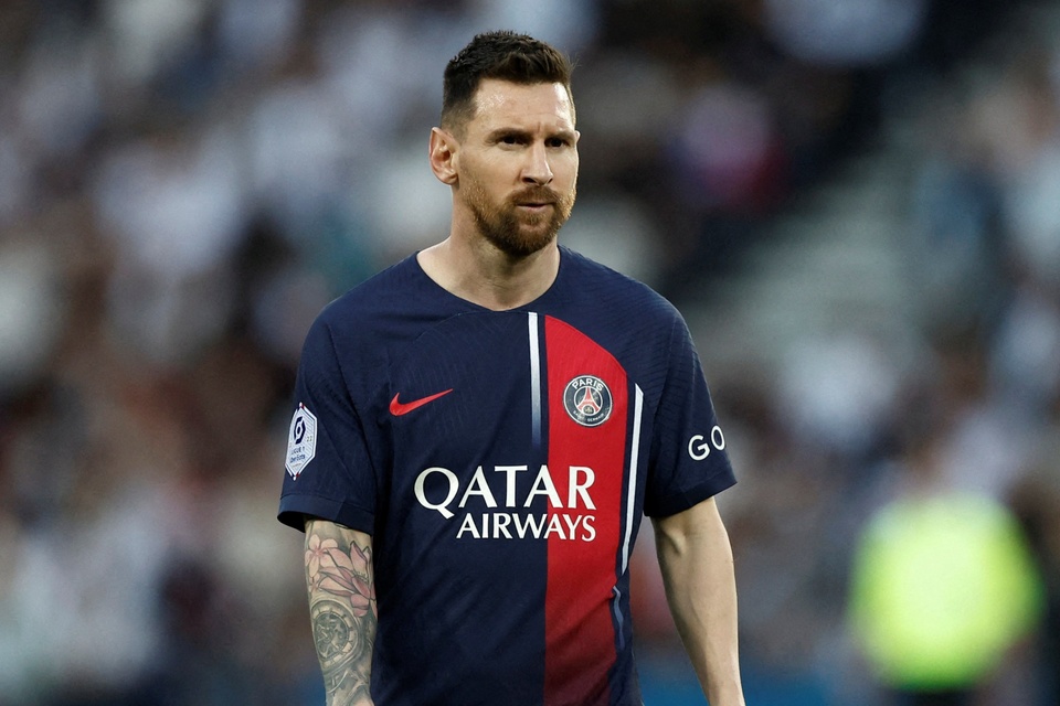 Ảnh bài viết Messi được vợ hối thúc trở lại Barca