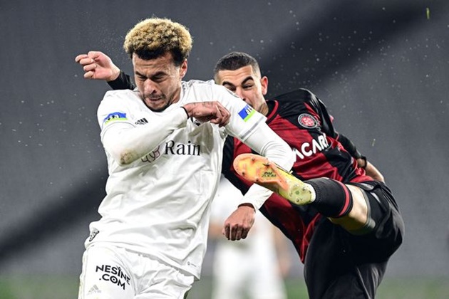 Dele Alli đối diện tương lai chông chênh