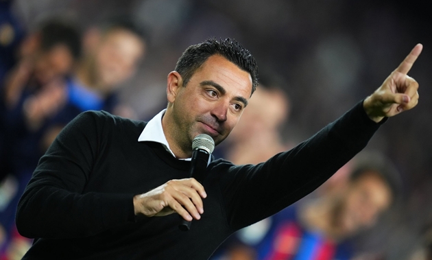 Xavi đang là vấn đề của Barcelona