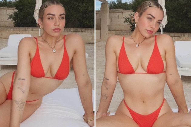 Bạn gái cũ Chilwell 'đốt mắt' người hâm mộ với loạt ảnh bikini