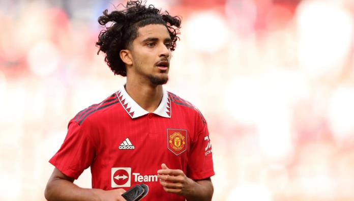 Man United thông báo chia tay cầu thủ tiếp theo