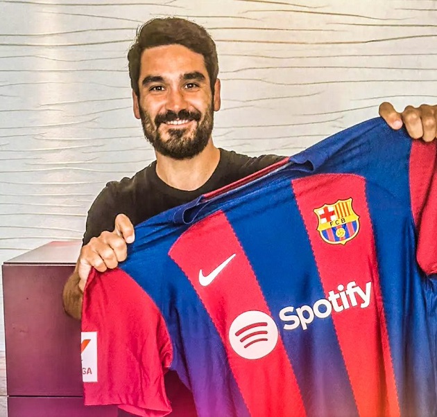 CHÍNH THỨC! Gundogan cập bến Barca