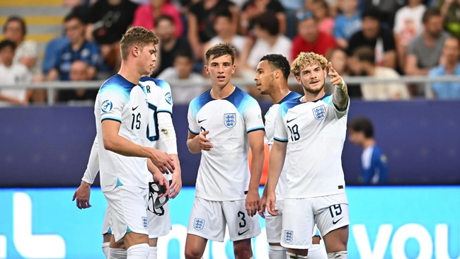 Sao Liverpool độc diễn giữa sân, U21 Anh thể hiện sự hủy diệt