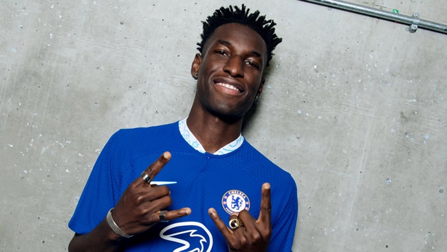 Tân binh Chelsea nhận lời khuyên từ Mane
