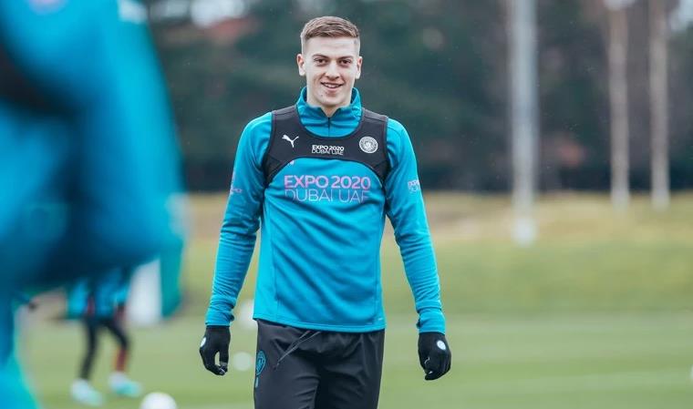 CHÍNH THỨC! Tiền đạo Man City gia nhập Hull