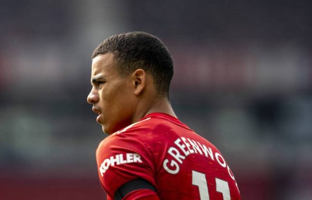 Không ra sân, Mason Greenwood vẫn 'vớ bở'