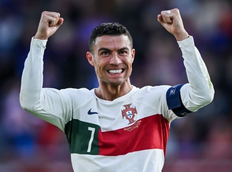 Ronaldo lấn sân sang lĩnh vực truyền thông