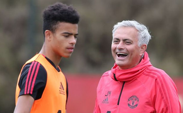 Mason Greenwood: Lùi một bước để thấy trời cao đất rộng