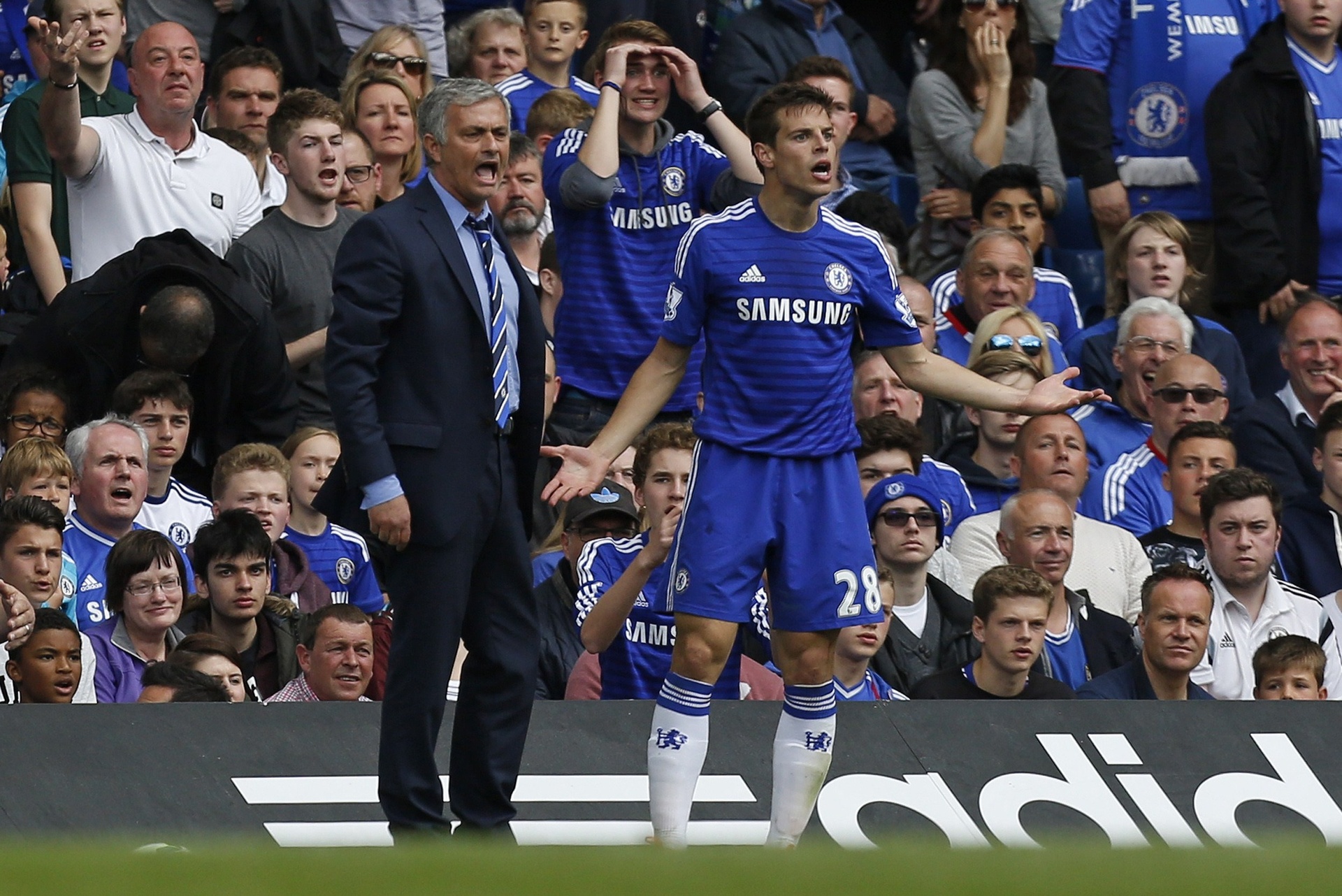 Mourinho đã đúng về Azpilicueta